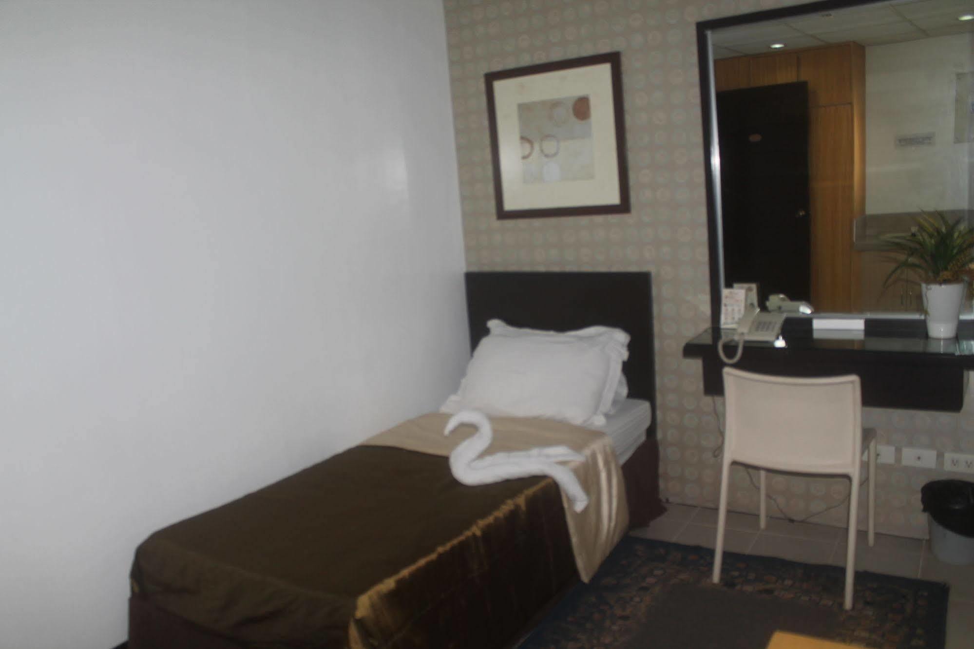 Orange Nest Hotel Manille Extérieur photo