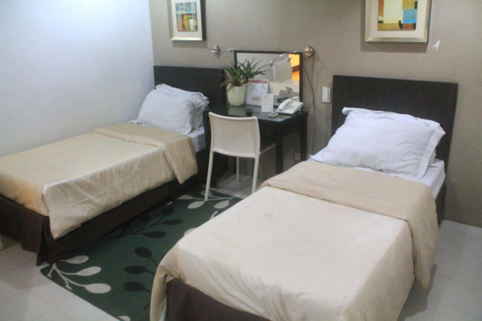 Orange Nest Hotel Manille Extérieur photo